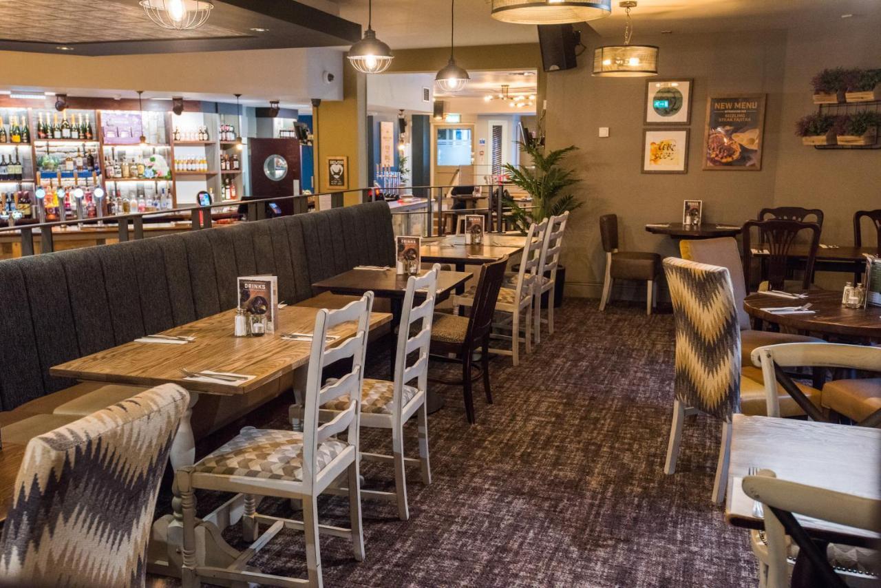The Caledonian Hotel Leven  Экстерьер фото
